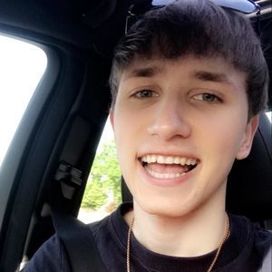 Meet your Posher, Justin